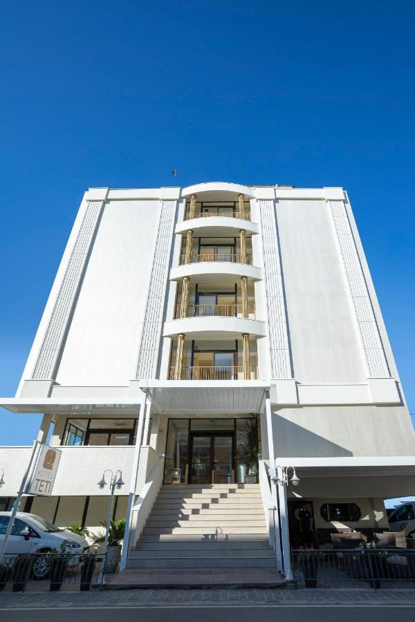 Hotel Teti Μπελάρια-Ιτζέα Μαρίνα Εξωτερικό φωτογραφία