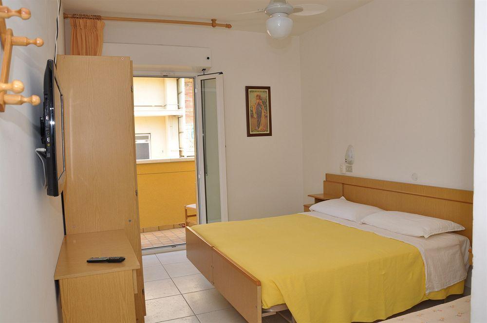 Hotel Teti Μπελάρια-Ιτζέα Μαρίνα Εξωτερικό φωτογραφία