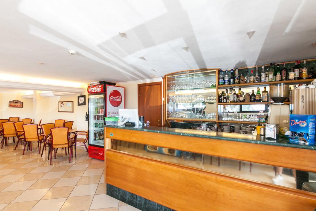 Hotel Teti Μπελάρια-Ιτζέα Μαρίνα Εξωτερικό φωτογραφία